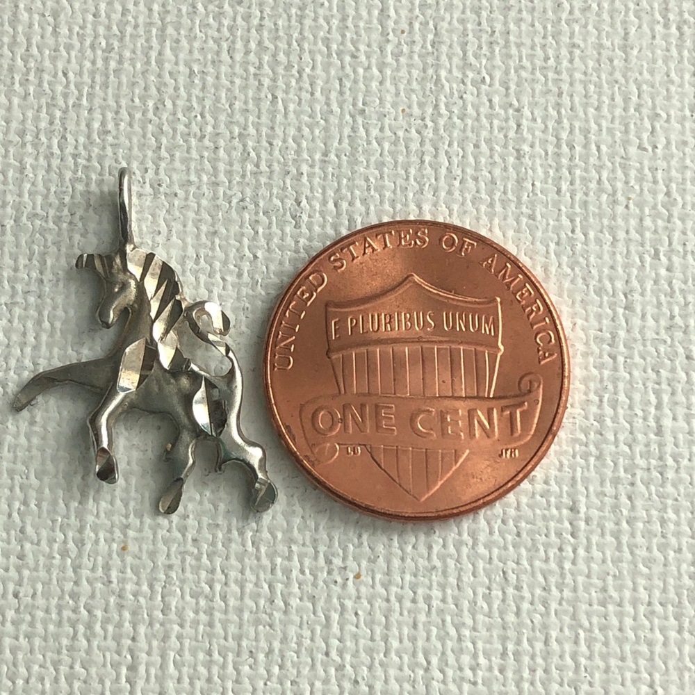 Vintage Unicorn 925 Diamond Cut Sterling Silver PNDT/Charm - Picture 9 of 10